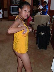 Petite spin doll gf sucks, fucks and gets a facial