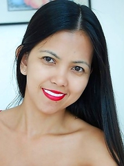 Slender sexy Filipina Leanne