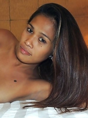 Horny and hairy-pussied Filipina Aira