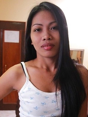 Honey Filipina girl Analyn