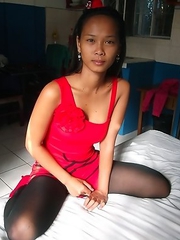 Beautiful young Filipina Trishamae