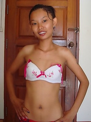 Skinny Thai babe