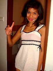 Thai hooker has her pussy